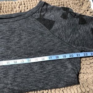 Under armour sweatshirt